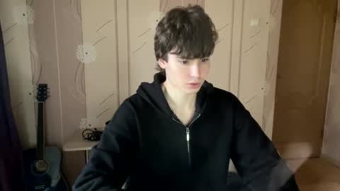 Faust online show from November 4, 2025, 6:56 am