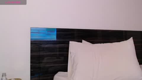 Snapshot of faustosaenz chatting on February 21, 2025, 1:11 am FAUSTO online show from February 21, 2025, 1:11 am