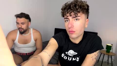 favcouple69_ online show from April 19, 2026, 1:05 am
