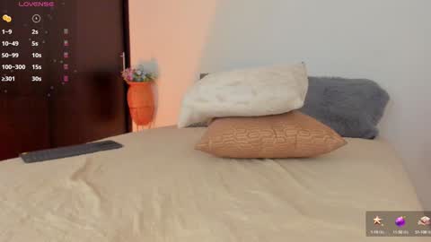 welcome to my world  online show from January 22, 2025, 3:41 am