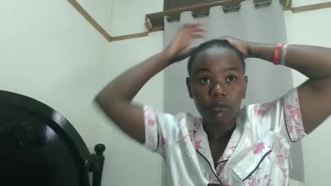 Snapshot of fayrie1 chatting on September 23, 2025, 11:46 am fayrie1 online show from September 23, 2025, 11:46 am