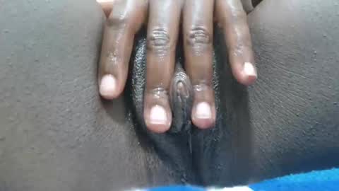 Snapshot of fayrie1 chatting on November 13, 2025, 4:00 am fayrie1 online show from November 13, 2025, 4:00 am