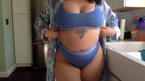 Snapshot of fcherry chatting on March 9, 2025, 2:43 pm Cherry Fisher online show from March 9, 2025, 2:43 pm