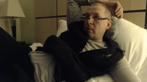 Snapshot of fdguy44 chatting on April 8, 2026, 11:59 pm K online show from April 8, 2026, 11:59 pm