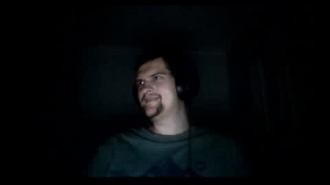 Snapshot of fear_inoculum chatting on February 13, 2025, 6:27 pm Fear online show from February 13, 2025, 6:27 pm