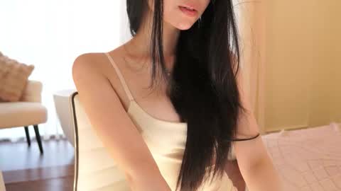 feel_me_00 online show from December 14, 2025, 3:12 am