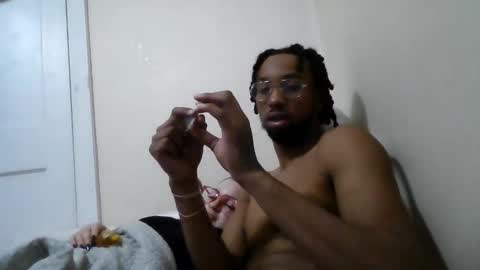 feetmeup69 online show from April 28, 2026, 3:00 am