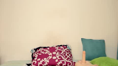 felina_ardiente online show from April 15, 2026, 10:55 am