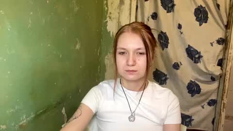 Lola online show from April 28, 2026, 9:20 pm