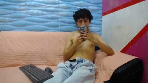 Felipe Browns online show from February 7, 2025, 1:22 pm