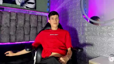 felipe fiire online show from April 28, 2026, 3:28 pm