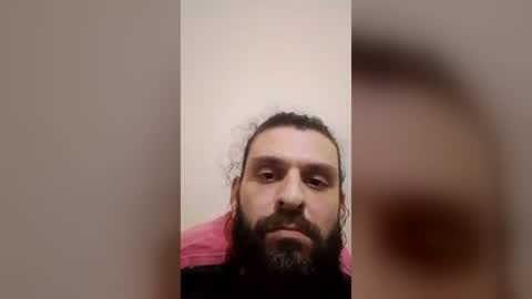 felipebh385495 online show from June 26, 2026, 2:05 am