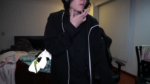 Snapshot of felix0420 chatting on December 13, 2024, 8:51 am felix0420 online show from December 13, 2024, 8:51 am