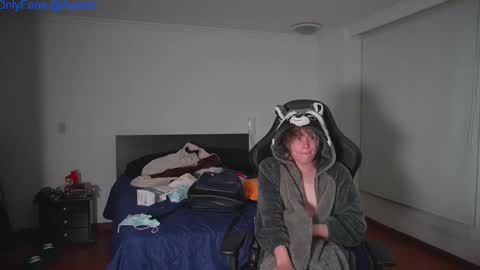 Snapshot of felix0420 chatting on February 25, 2025, 6:58 am felix0420 online show from February 25, 2025, 6:58 am