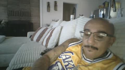 felixrlarios25 online show from July 21, 2026, 5:15 pm