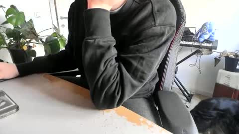 fem_alice_louis_dom online show from March 30, 2026, 8:37 am