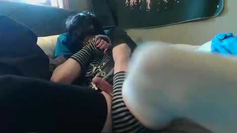 femboy42u online show from April 15, 2026, 10:32 pm