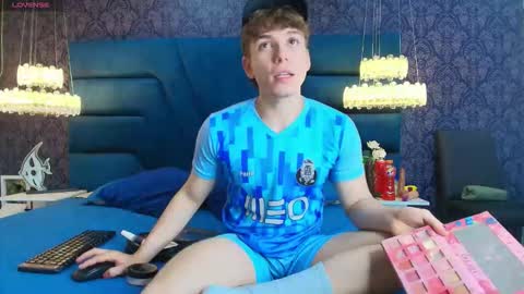 Femboy Max online show from January 8, 2026, 11:45 am