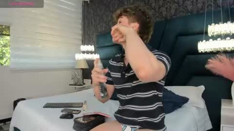 Snapshot of femboy_max chatting on June 29, 2026, 11:54 am Femboy Max online show from June 29, 2026, 11:54 am