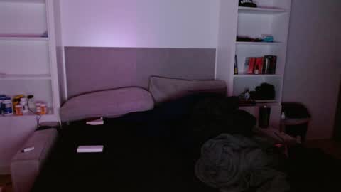 Snapshot of femboyflowers chatting on September 9, 2025, 7:30 am femboyflowers online show from September 9, 2025, 7:30 am