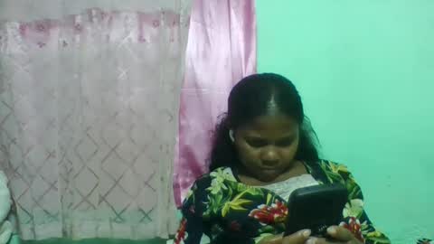 Snapshot of fenou122745 chatting on February 7, 2026, 6:44 pm fenou122745 online show from February 7, 2026, 6:44 pm