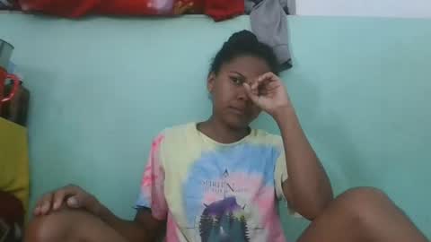 Snapshot of fenou122745 chatting on March 30, 2026, 5:30 am fenou122745 online show from March 30, 2026, 5:30 am