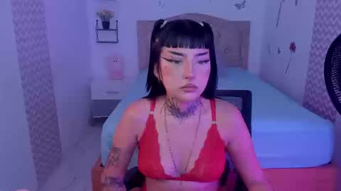 fernanda online show from September 10, 2025, 1:44 pm