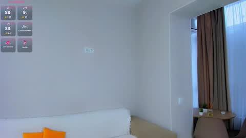 Regi online show from November 21, 2025, 8:46 am