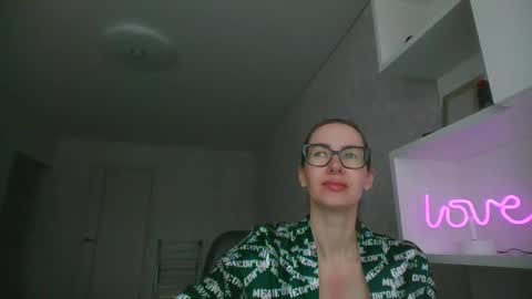 Snapshot of feraliss chatting on April 13, 2026, 10:10 am feraliss online show from April 13, 2026, 10:10 am