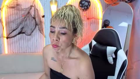 Ferchis  online show from October 16, 2025, 12:39 pm