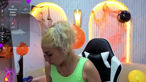 Ferchis  online show from October 21, 2025, 12:39 pm