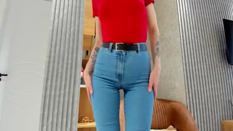 Leya online show from January 8, 2026, 10:50 am