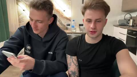 Snapshot of ferminlune chatting on April 16, 2026, 5:58 pm ferminlune online show from April 16, 2026, 5:58 pm