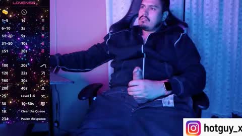 Snapshot of fernan_reds chatting on November 4, 2025, 4:39 pm Fernan online show from November 4, 2025, 4:39 pm