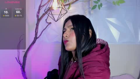 fernanda_liie_ online show from May 6, 2026, 1:05 pm