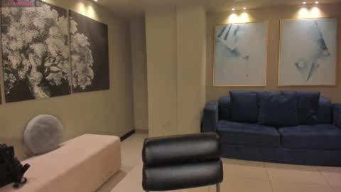 FER  online show from September 18, 2025, 11:01 am