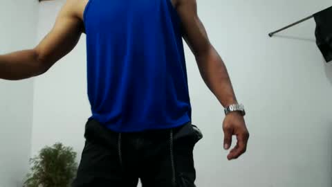 Snapshot of fernandez_latinblack chatting on December 23, 2024, 2:45 am fernandez_latinblack online show from December 23, 2024, 2:45 am
