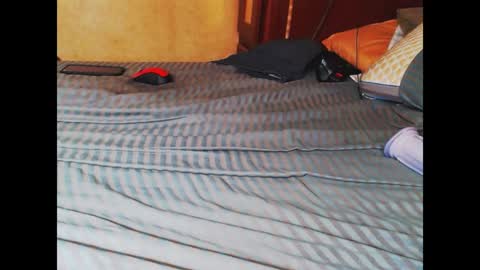 ferra_testarossa online show from January 16, 2025, 2:19 am