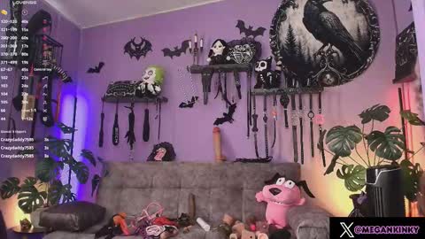 Snapshot of fetishkinkymegan chatting on February 7, 2026, 4:11 pm kinky Megan Draven online show from February 7, 2026, 4:11 pm