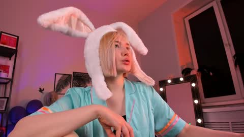 Snapshot of fetishrey chatting on December 29, 2024, 6:05 pm Rey online show from December 29, 2024, 6:05 pm