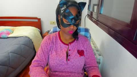 FEXIBLEBODY followe  guys  in  chaturbatehello b online show from December 24, 2024, 11:17 am