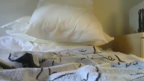 Snapshot of fffffwwwqqq chatting on September 15, 2025, 12:16 pm fffffwwwqqq online show from September 15, 2025, 12:16 pm