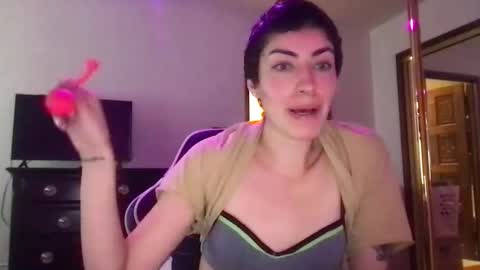 Snapshot of fgsammie chatting on October 3, 2025, 12:18 am fgsammie online show from October 3, 2025, 12:18 am