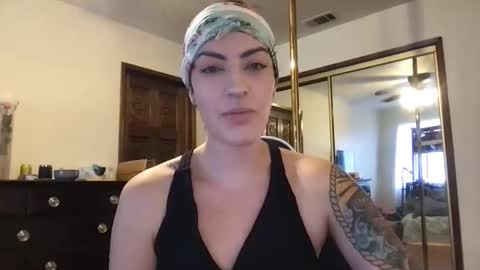 Snapshot of fgsammie chatting on October 14, 2025, 10:21 pm fgsammie online show from October 14, 2025, 10:21 pm