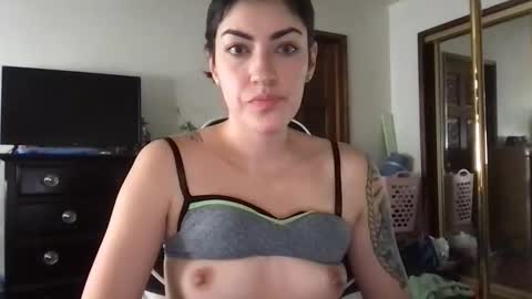 Snapshot of fgsammie chatting on October 29, 2025, 8:54 pm fgsammie online show from October 29, 2025, 8:54 pm