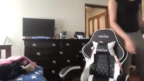 Snapshot of fgsammie chatting on November 3, 2025, 5:58 pm fgsammie online show from November 3, 2025, 5:58 pm