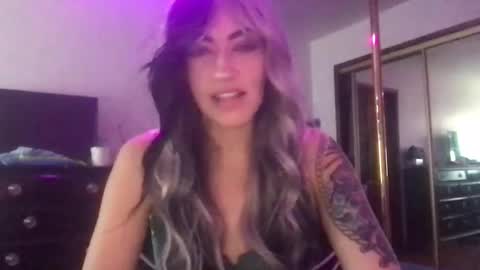 Snapshot of fgsammie chatting on November 8, 2025, 10:52 pm fgsammie online show from November 8, 2025, 10:52 pm