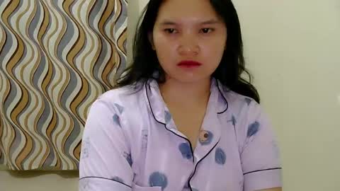 fhwilloughbyxx online show from June 3, 2026, 2:33 pm