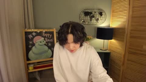 fiamoory online show from January 13, 2025, 4:39 am