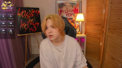 fiamoory online show from January 22, 2025, 4:34 am